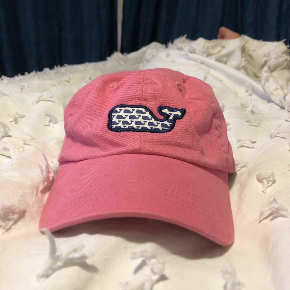 EUC Vineyard Vines hat